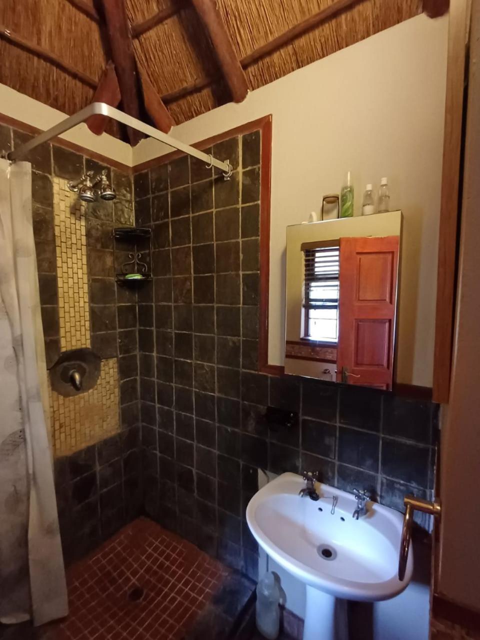 Adorable Unique Guest House - African Bush Feel Kalkheuvel Εξωτερικό φωτογραφία